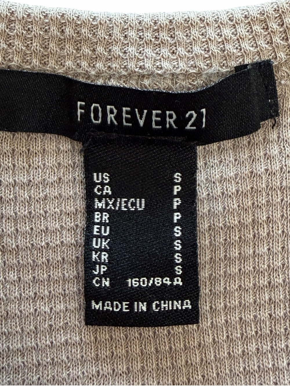 Forever 21 Beige Tan Taupe Waffle Knit Henley Sleeveless Crop Tank Top sz Small - Picture 3 of 5